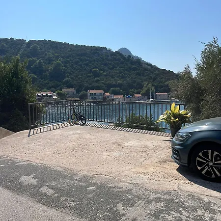 Apartment Barby Lastovo